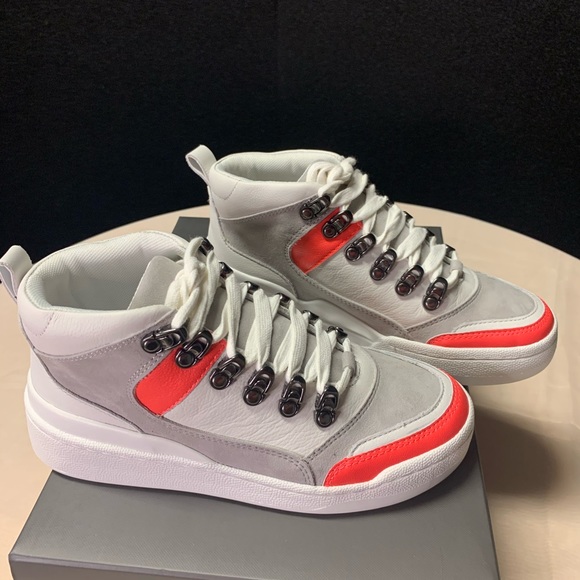 Vince Camuto SAMPHY HIGH-TOP SNEAKER - Picture 11 of 14